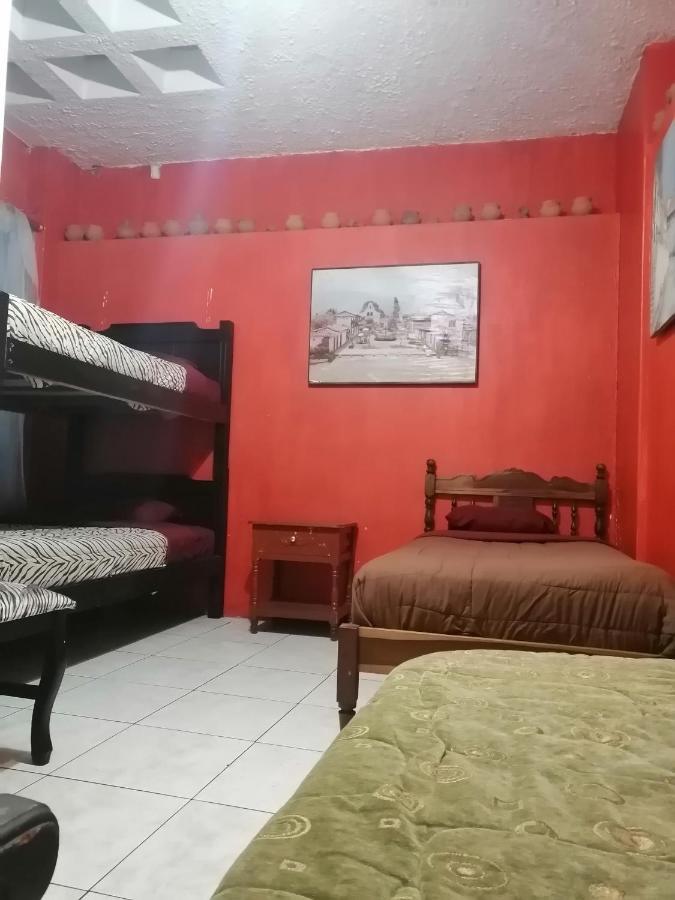 Escocie - Quito Hotel Kültér fotó