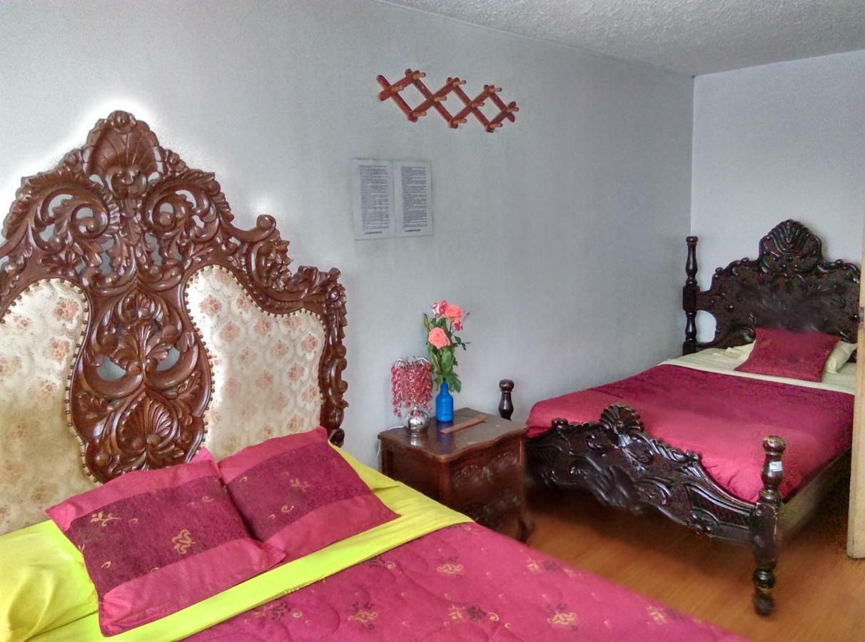 Escocie - Quito Hotel Kültér fotó