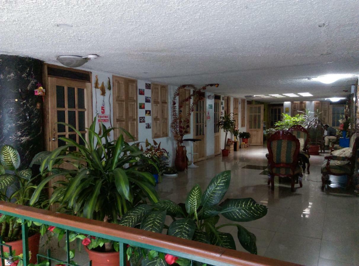 Escocie - Quito Hotel Kültér fotó